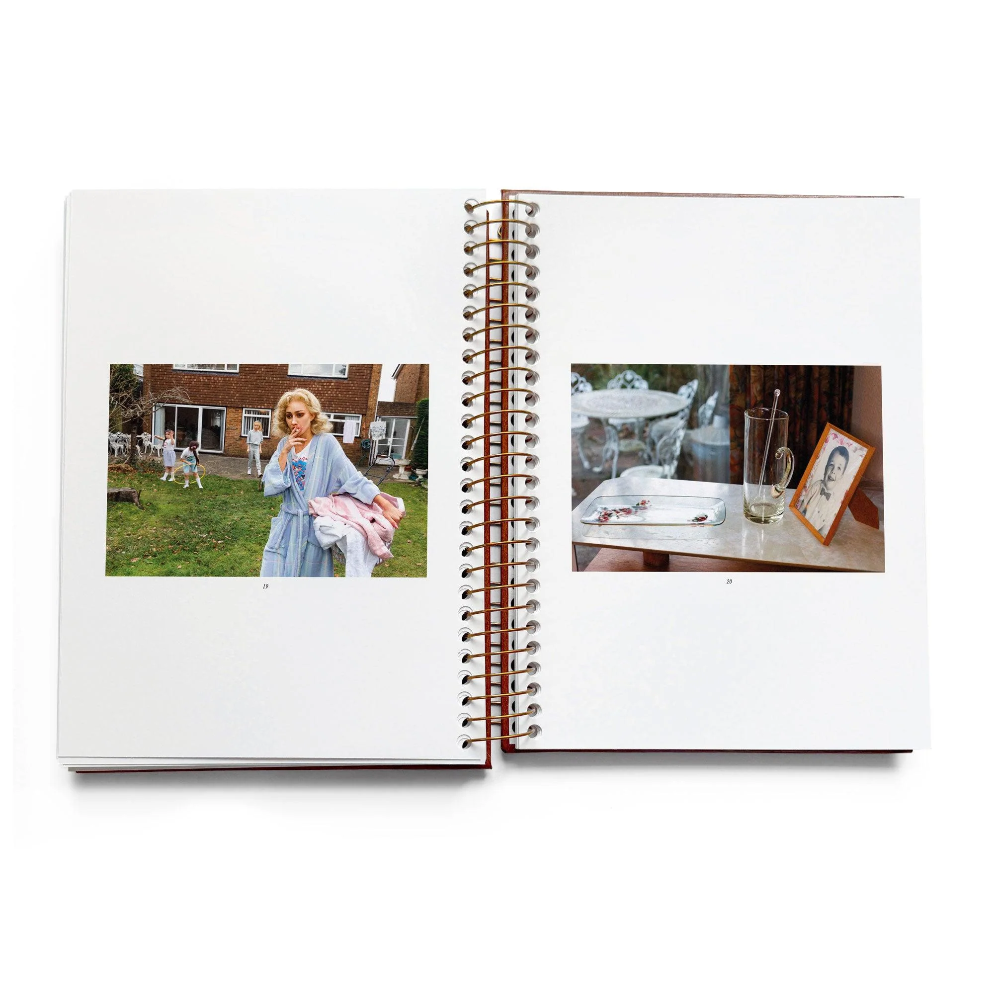 IDEA  Nadia Lee Cohen / Martin Parr - Julie Bullard - Image 5